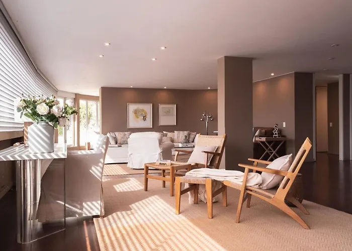 Luxury Living In Nogal 3 Bedrooms & Terrace
