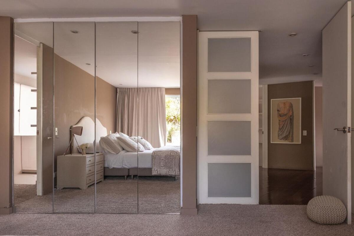 Apartment Luxury Living In Nogal 3 Bedrooms & Terrace