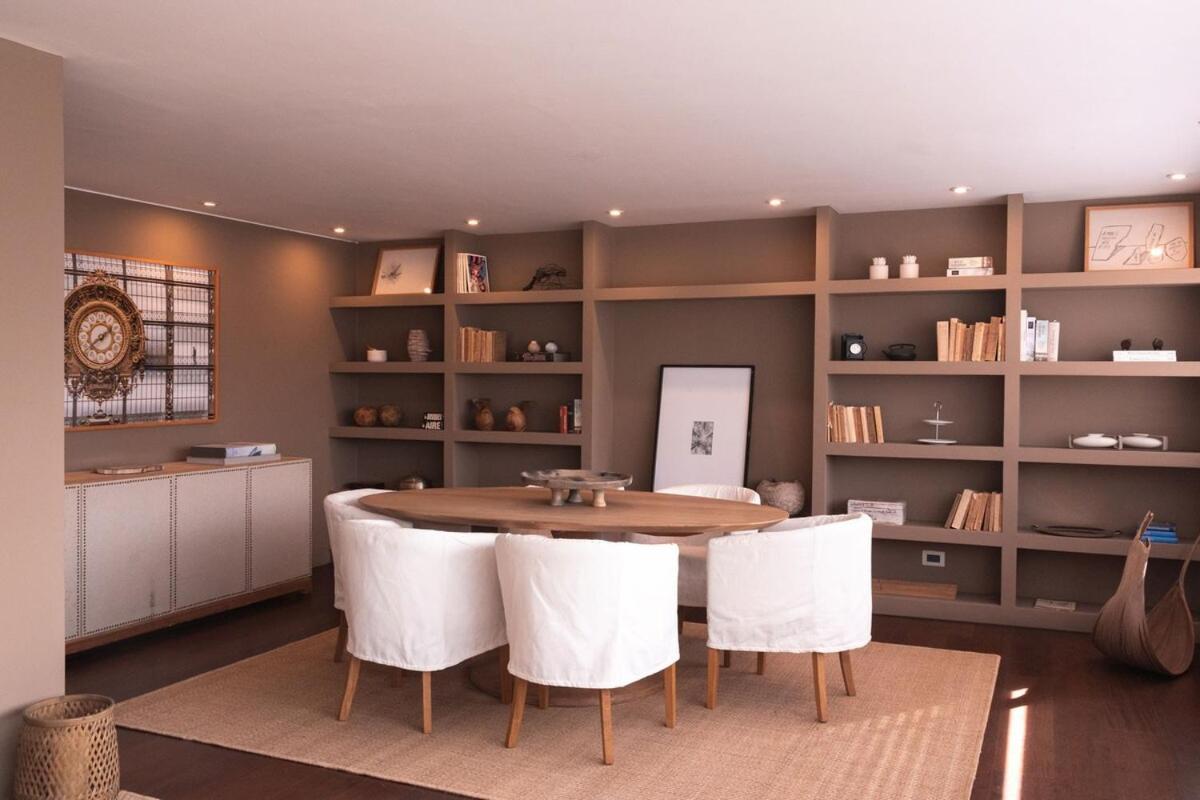 Luxury Living In Nogal 3 Bedrooms & Terrace Apartment *