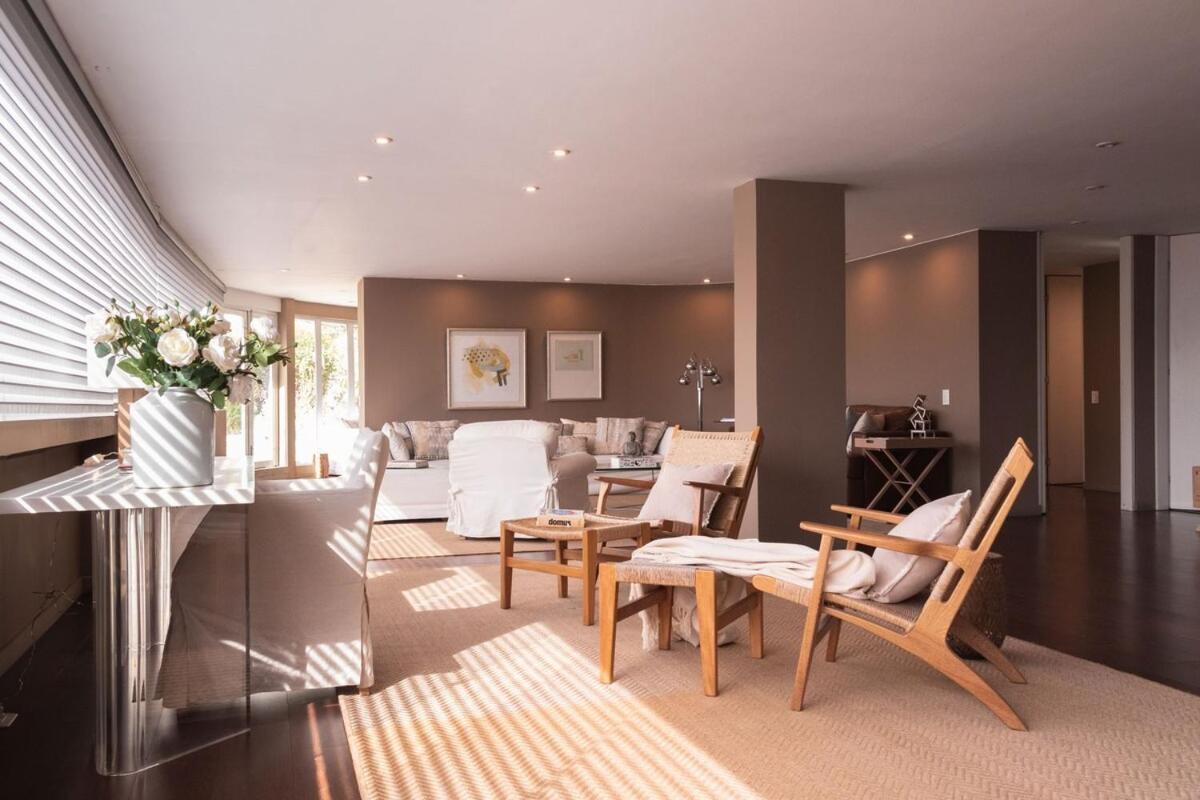 Luxury Living In Nogal 3 Bedrooms & Terrace Apartment *
